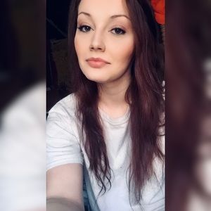 Meet your Posher, Searra